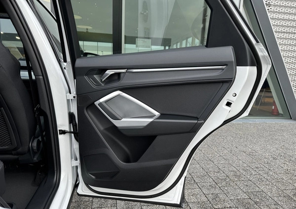Audi Q3 cena 188100 przebieg: 5, rok produkcji 2024 z Dzierzgoń małe 326
